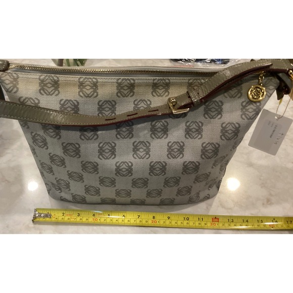 Loewe Anagram Print Canvas Top Handle Bag Padlock Charm Designer Handbag - Picture 9 of 16